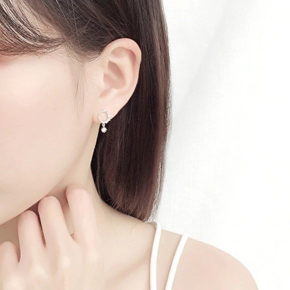 NEW 925 Sterling Silver Diamond Circle Earrings - Picture 4 of 8